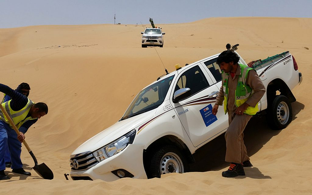 Sand dune car recovery Abu Dhabi
